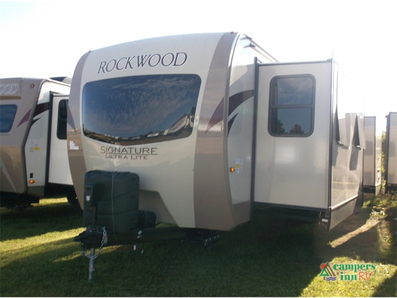 2017 Forest River Rv Rockwood Signature Ultra Lite 8335SS
