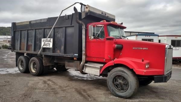 1989 Western Star 4964  Dump Truck