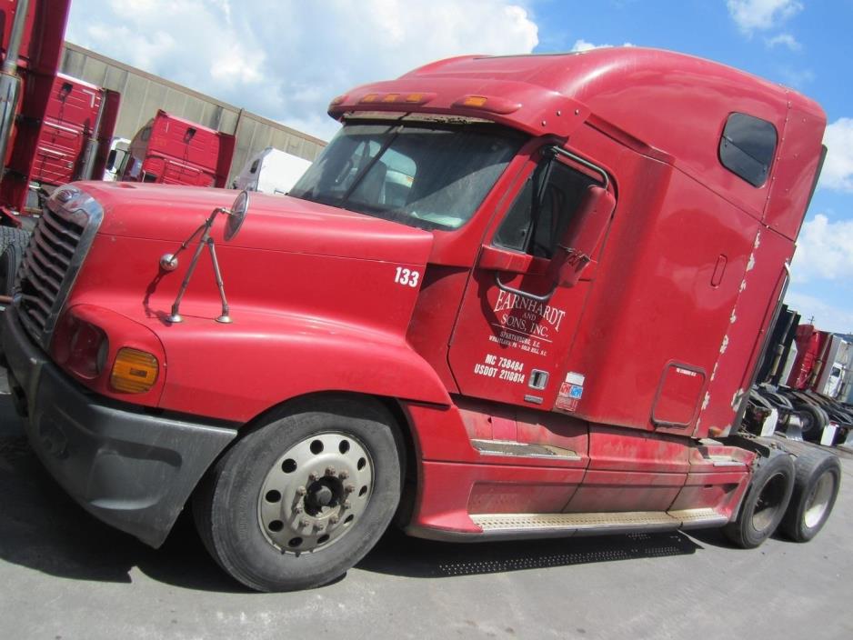 2006 Freightliner Century 120  Conventional - Sleeper Truck