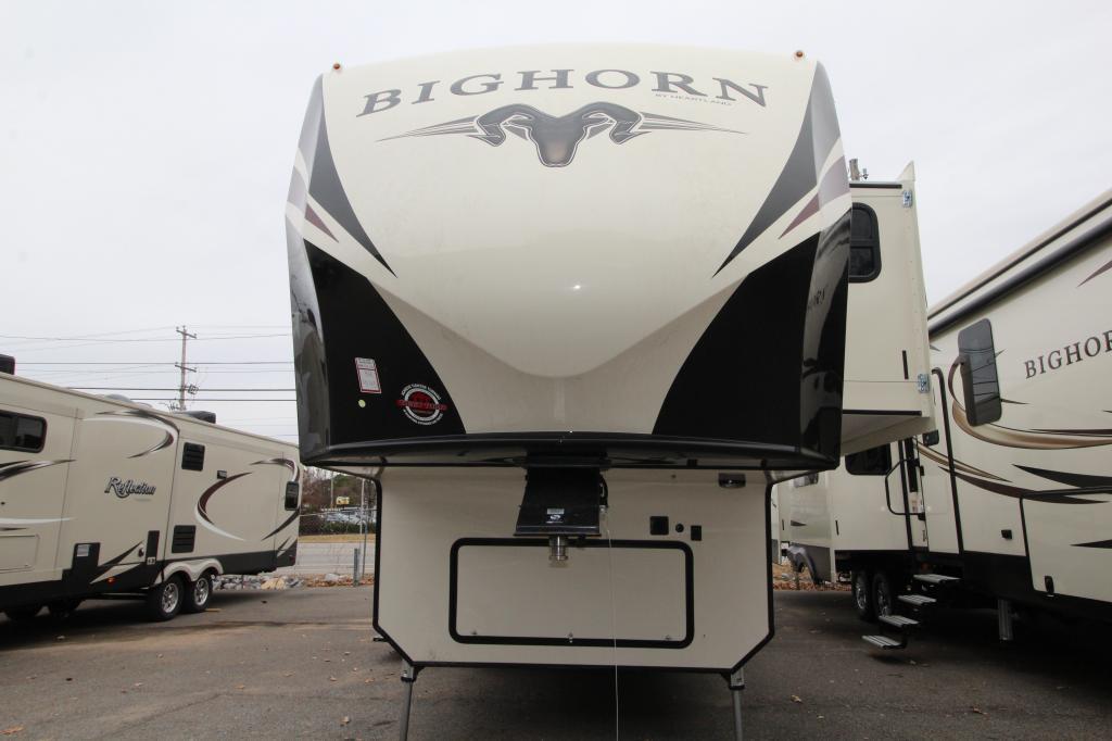 2017 Heartland Bighorn 3270RS