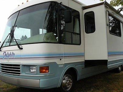 1999 National Dolphin 5360