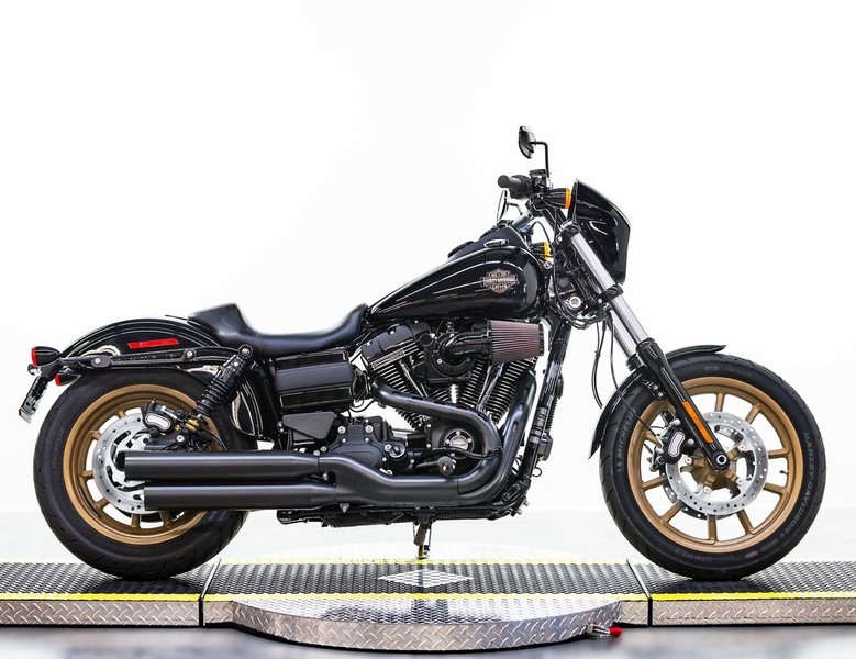 2016 Harley-Davidson Dyna Switchback FLD