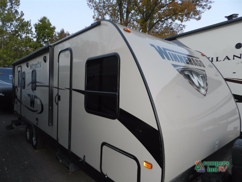 2016 Winnebago Industries Towables Minnie 2401 RG