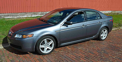 2006 Acura TL 6-Speed Leather Seats 2006 Acura TL 6-Speed Manual 105,940 miles One-Owner Ltd Slip Factory Big Brakes