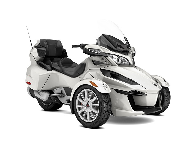 2017 Can-Am Spyder RT 6-Speed Manual (SM6)