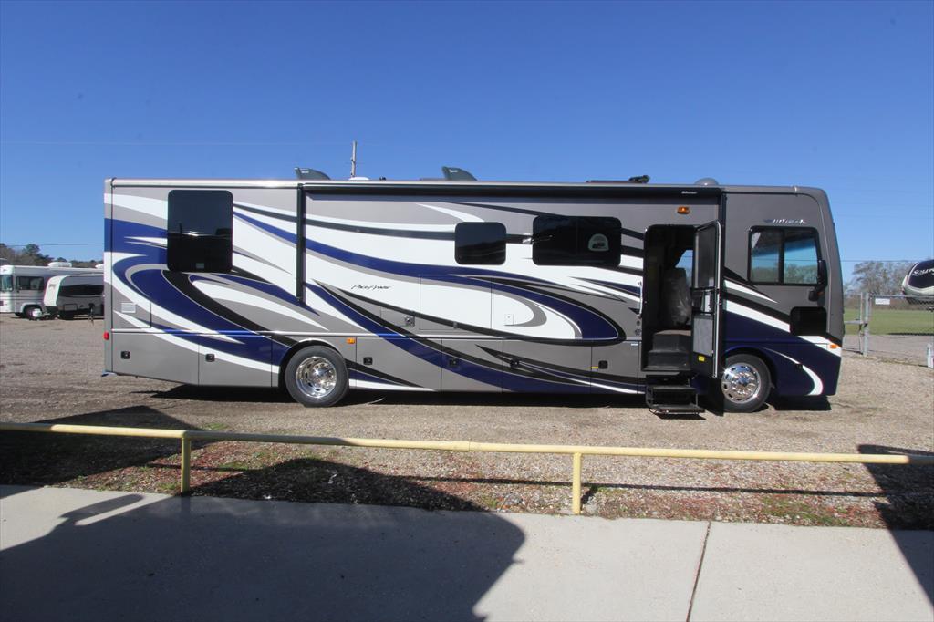 2017 Fleetwood Pace Arrow 35M