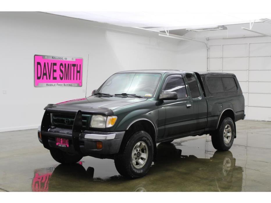 2000 Toyota Tacoma  Pickup Truck