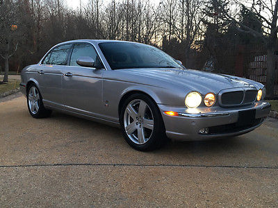 2006 Jaguar XJR Base Sedan 4-Door xj free shipping warranty clean carfax loaded luxury supercharged cheap