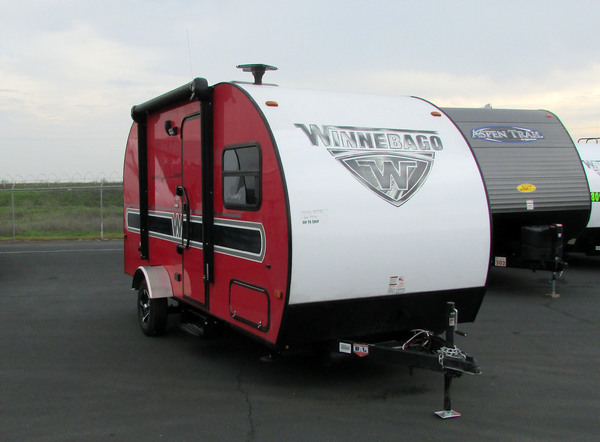 2017 Winnebago Towables WINNIE DROP