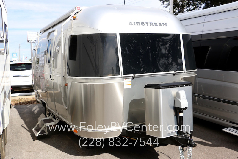 2017 Airstream Flying Cloud 20
