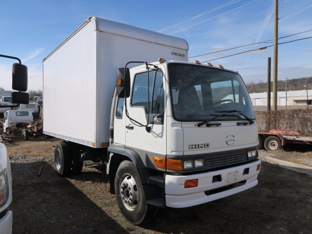 2003 Hino Fe2620  Box Truck - Straight Truck