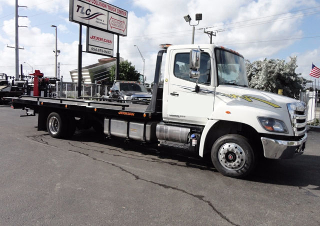 2014 Hino 258alp