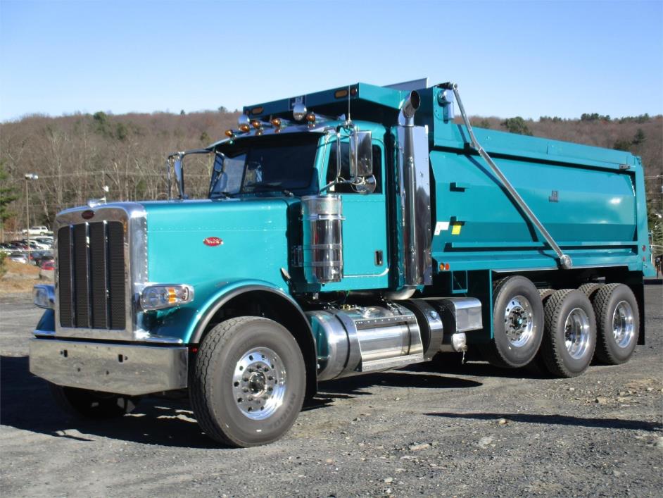 2017 Peterbilt 389  Dump Truck