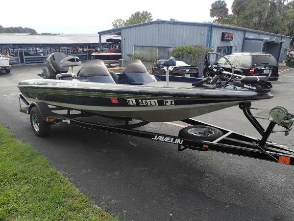 1999 Javelin Boats Renegade 19