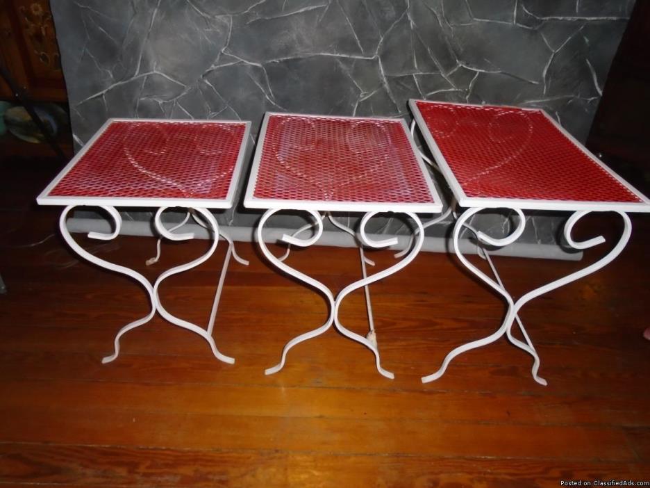 Set of 3 Iron Nesting Tables, 0