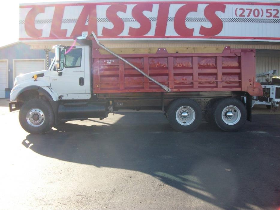2007 International 7600  Dump Truck