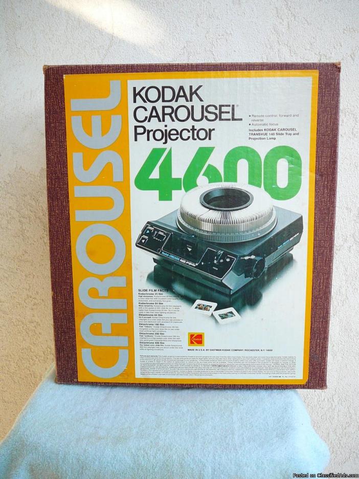 KODAK CAROUSEL #4600 Slide Projector, 1