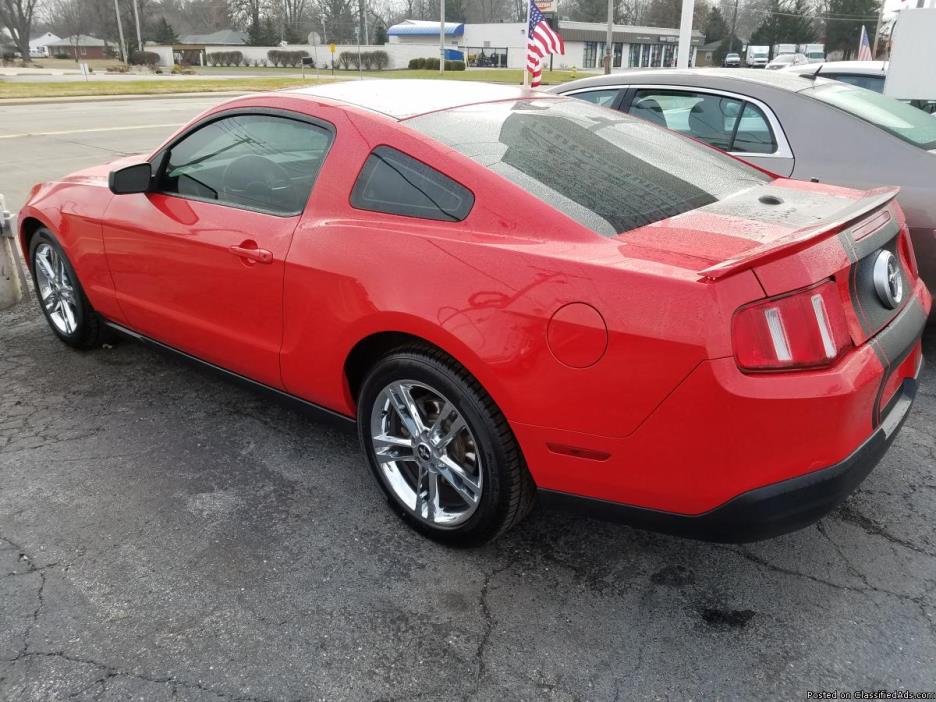 2010 Ford Mustang Super Clean
