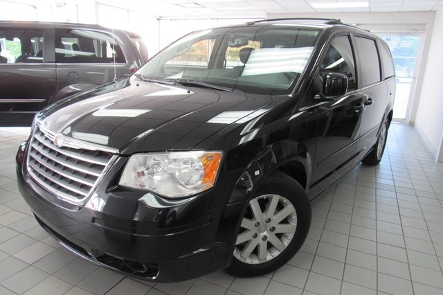 2008 Chrysler Town & Country 4dr Wgn Touring
