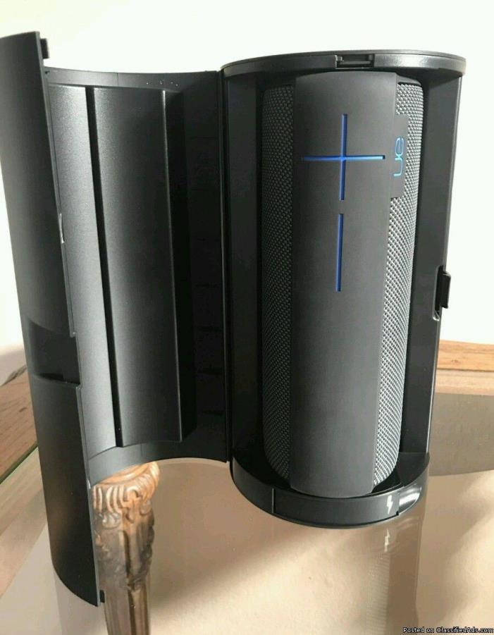 UE MEGABOOM Waterproof Portable Bluetooth Speaker  360º Sound (Black), 0