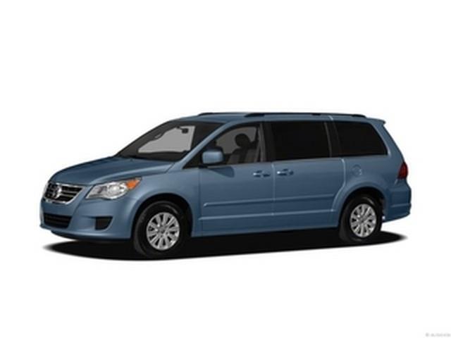 2012 Volkswagen Routan SE