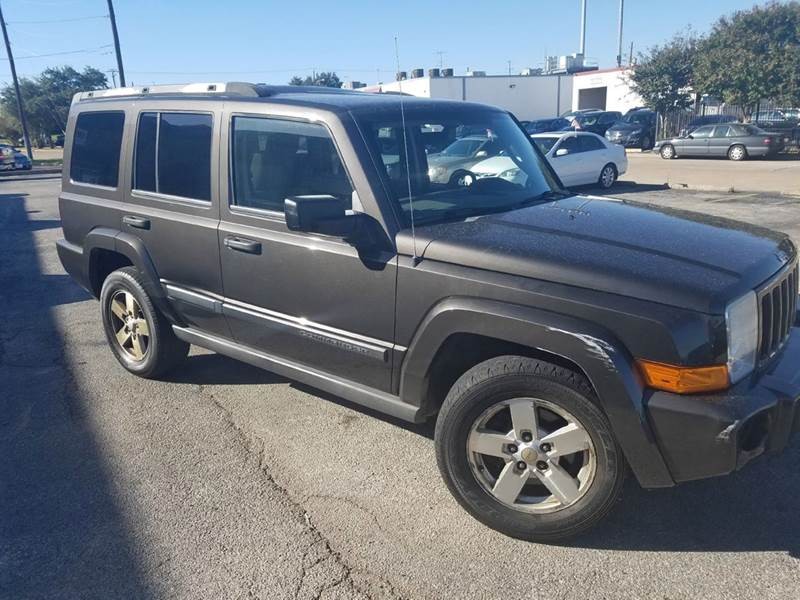 2006 Jeep Commander Base 4dr SUV 4WD