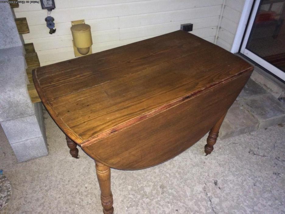 Antique dinning room table