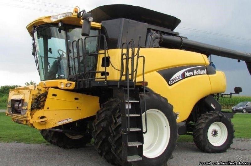2005 New Holland CR960 Combine For Sale in Ewing, Illinois  62836