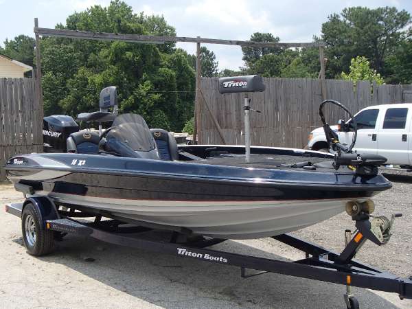 2008 TRITON BOATS 18X2