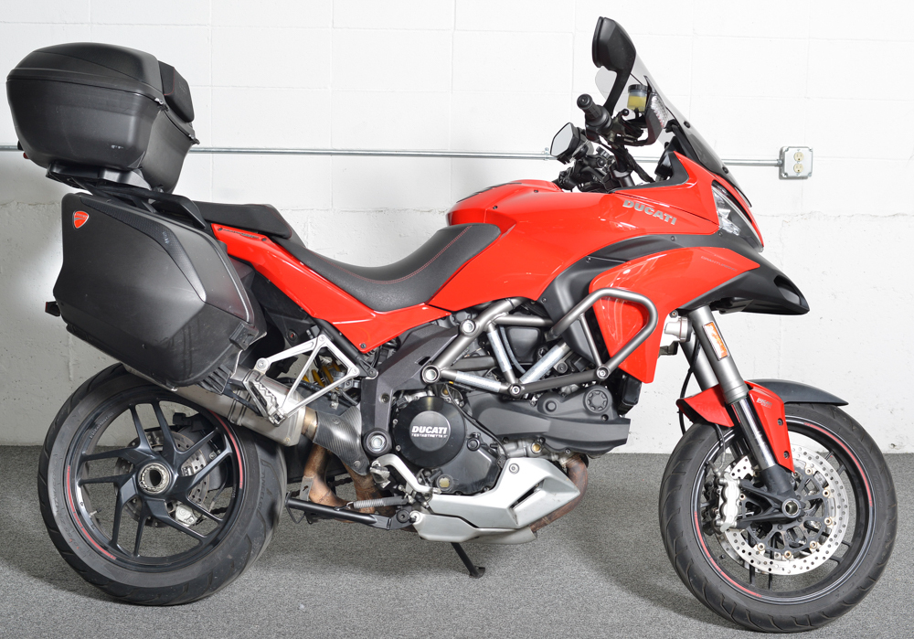 2012 Ducati DIAVEL CARBON