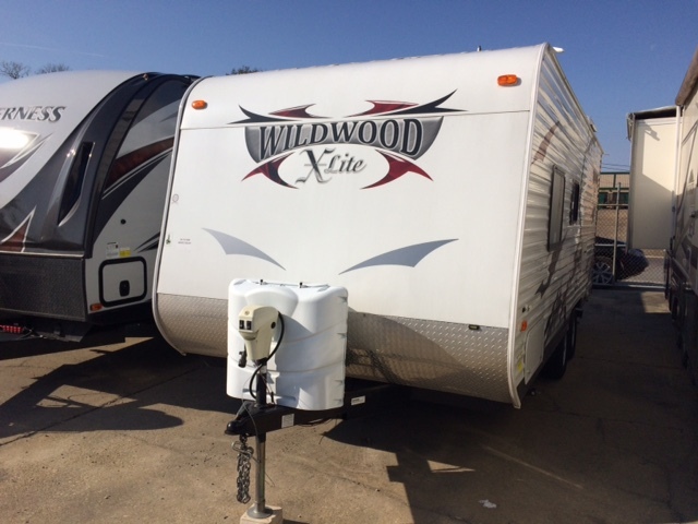 2013 Forest River Wildwood 221XL