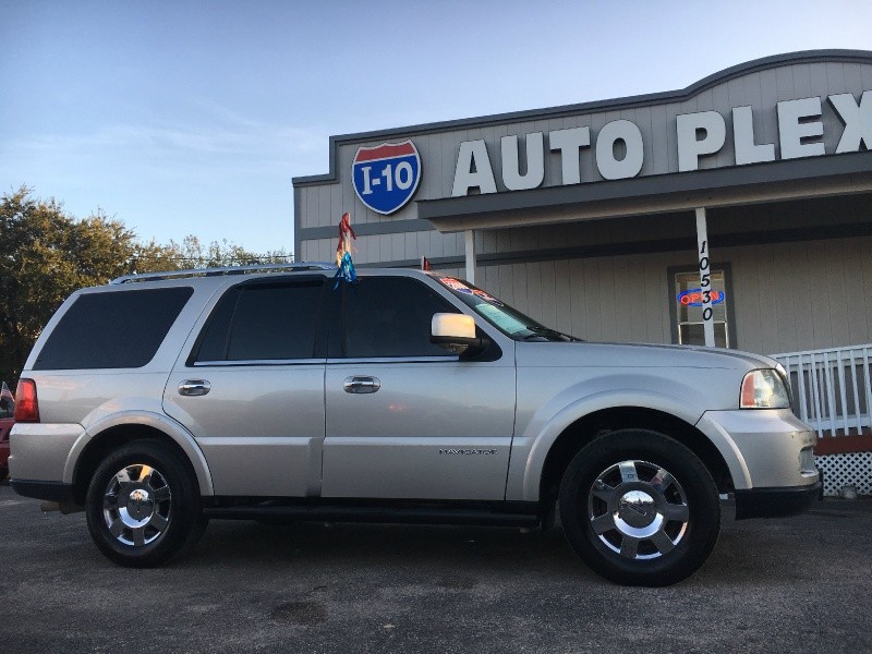 2006 Lincoln Navigator 4dr 2WD Luxury