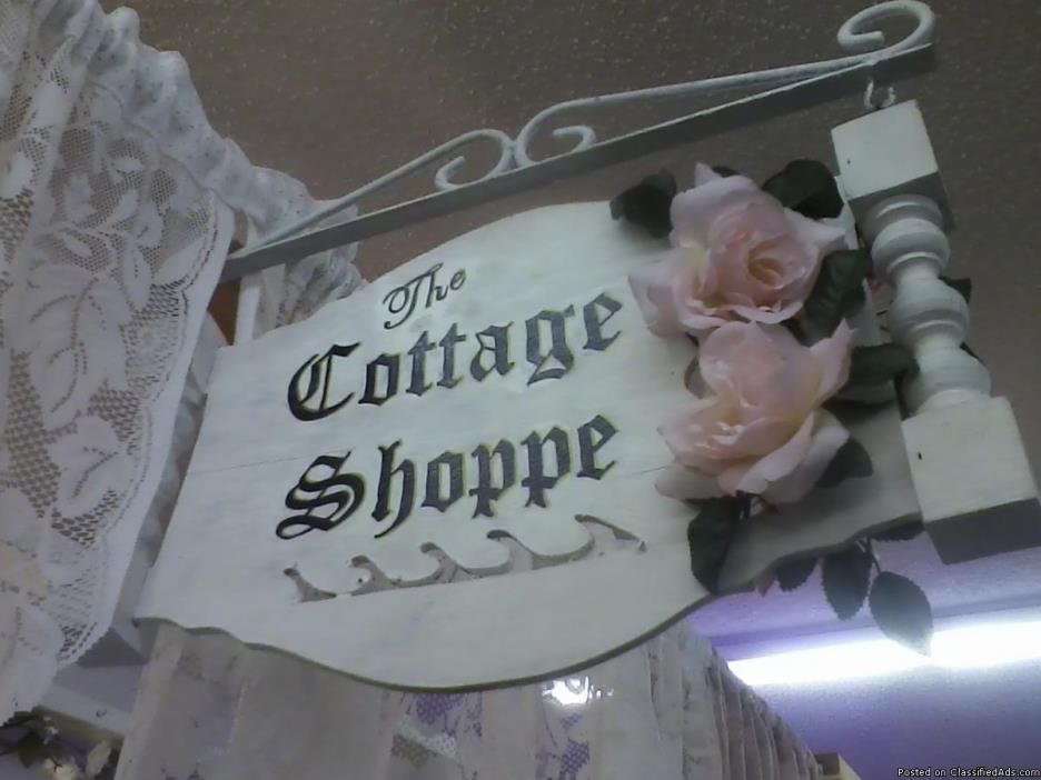 THE COTTAGE SHOPPE booth Government Way Antique Mall CDA