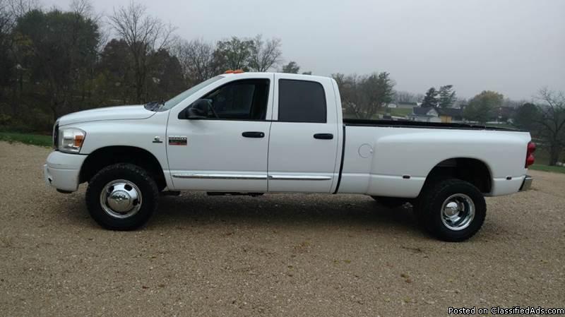 2007 Dodge Ram Duelly Diesel Crew Cab Good tight truck, runs and drives good....
