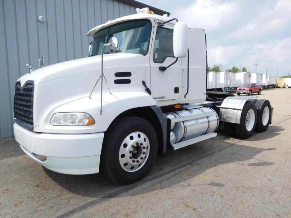 2007 Mack Vision Cx613  Conventional - Day Cab
