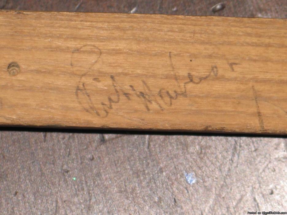 Rick Macleish's autograph-2x on hockey stick