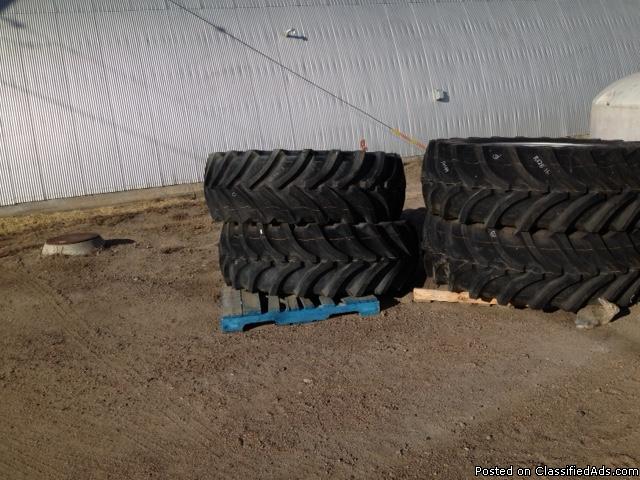Tractor Tires w/rims, 0