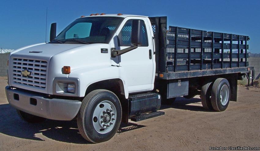 2005 Chevrolet 6500 Stakebed, 2