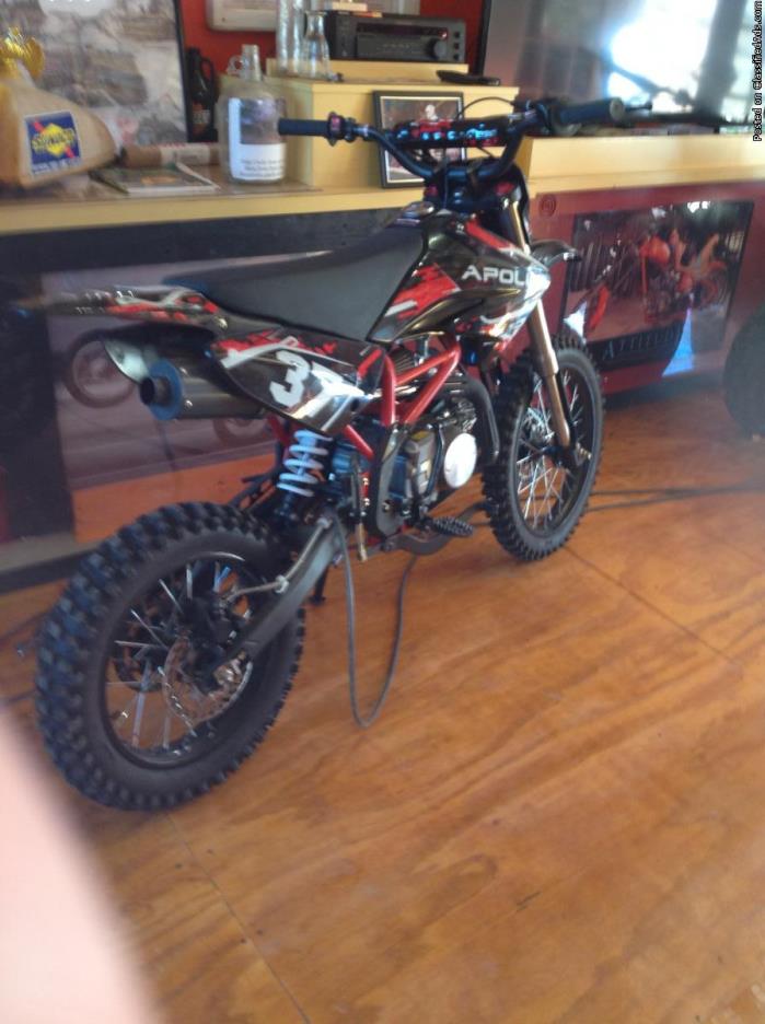 Dirtbike Apollo 125 perfect for teens or adults 336-364-3702