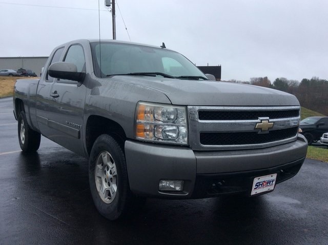 2007 Chevrolet Silverado 1500  Pickup Truck