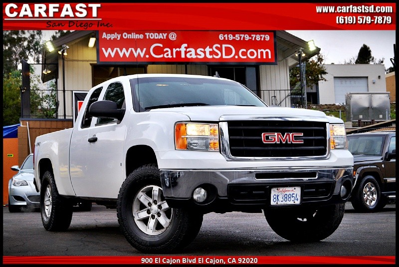 2007 GMC Sierra 1500 4WD 4X4 Ext Cab SLE in amazing condition clean all the waayyy FREE 3 YEAR WARRA
