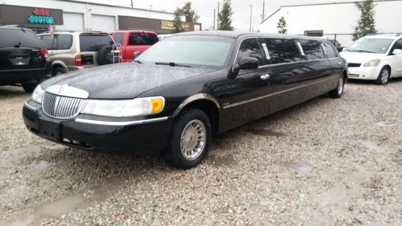 1998 Lincoln Limo