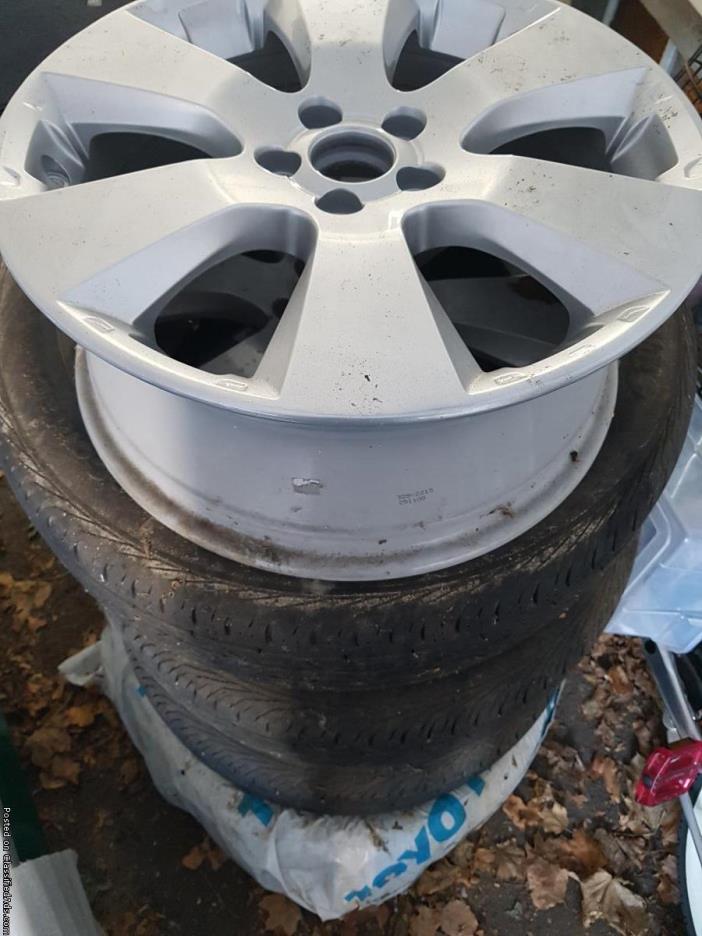 2010 Subaru Outback Factory Tires and Rims, 1