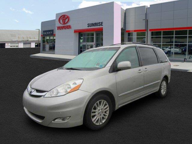 2008 Toyota Sienna XLE