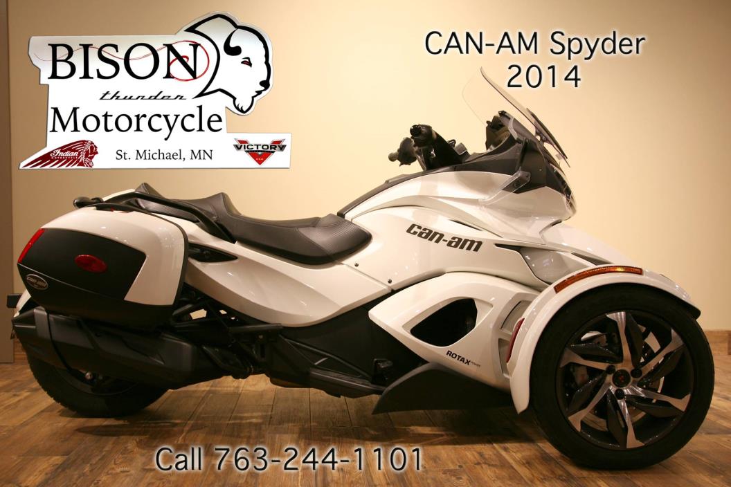 2014  Can-Am  Spyder ST SE5