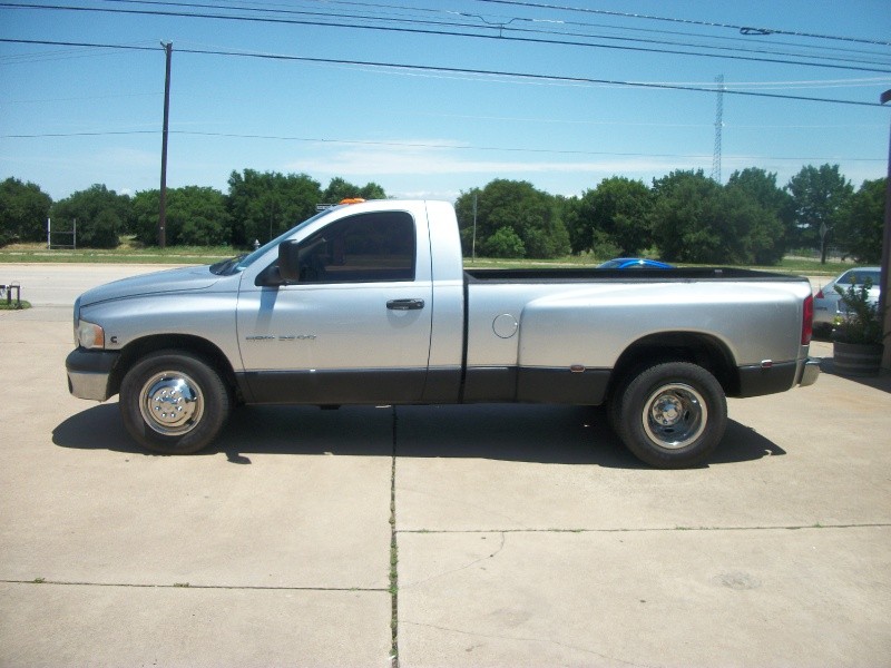 2005 Dodge Ram 3500 2dr Reg Cab 140.5 WB DRW ST