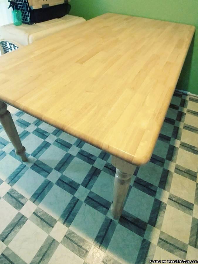 Farm table and chairs, 0