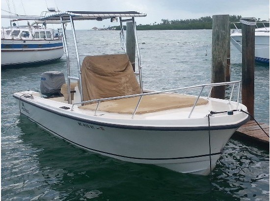 1990 Mako 204 Center Console