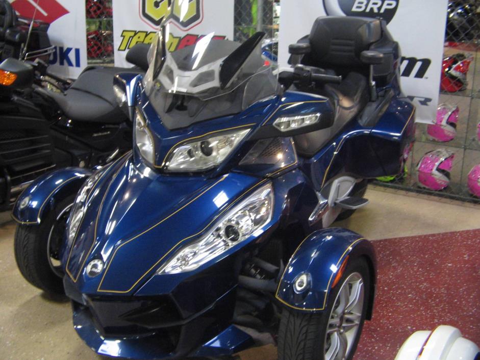 2011  Can-Am  Spyder RT Audio & Convenience SE5