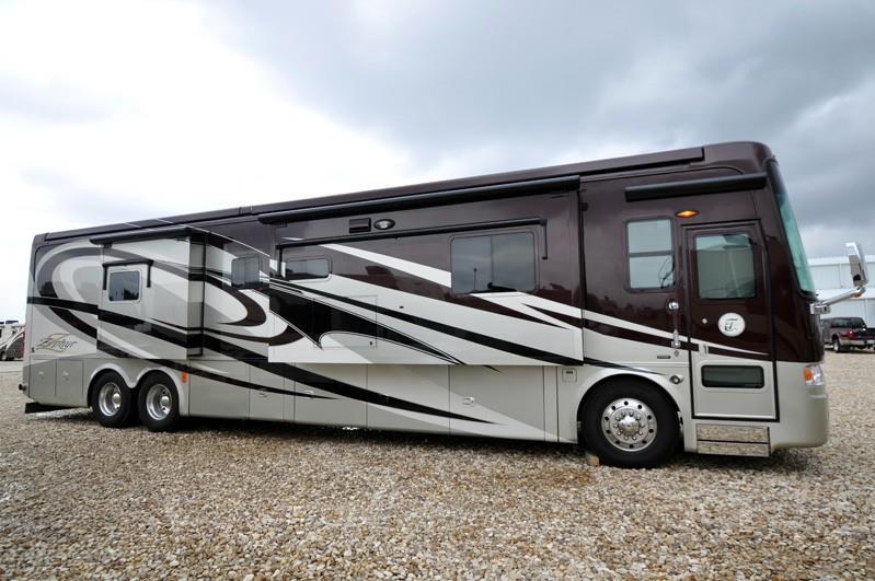 2011  Tiffin Motorhomes  Zephyr 45QBZ bath and 1/2 with 4 slides